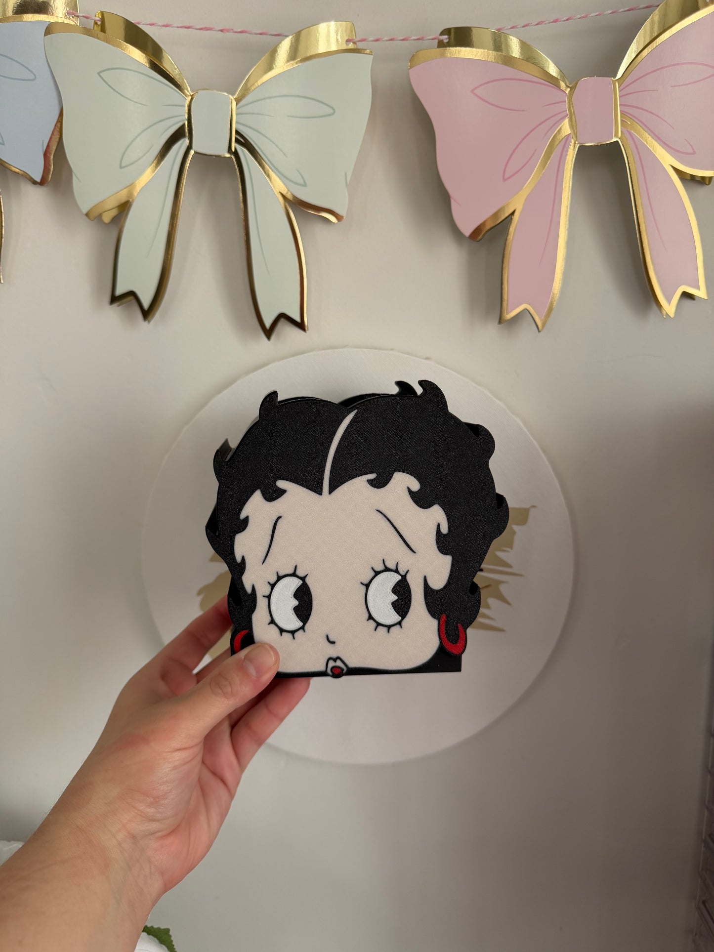 Betty Pen Holder